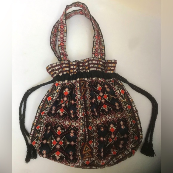 Johnny Was Beatriz Linen Drawstring Handbag Black with Floral Embroidery - Picture 2 of 10